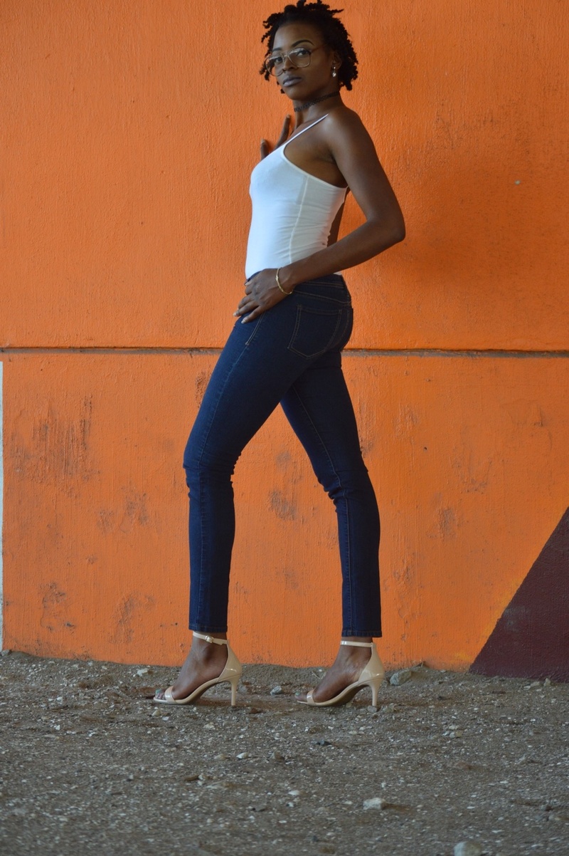 Female model photo shoot of Darrelesha in Tampa,FL