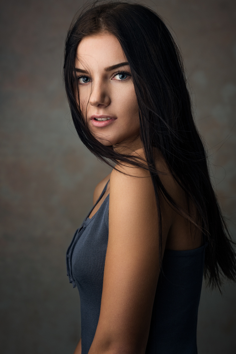 Female model photo shoot of sofieghansen