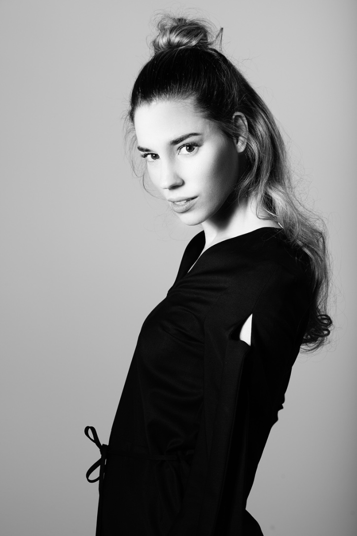 Female model photo shoot of LisaGermany