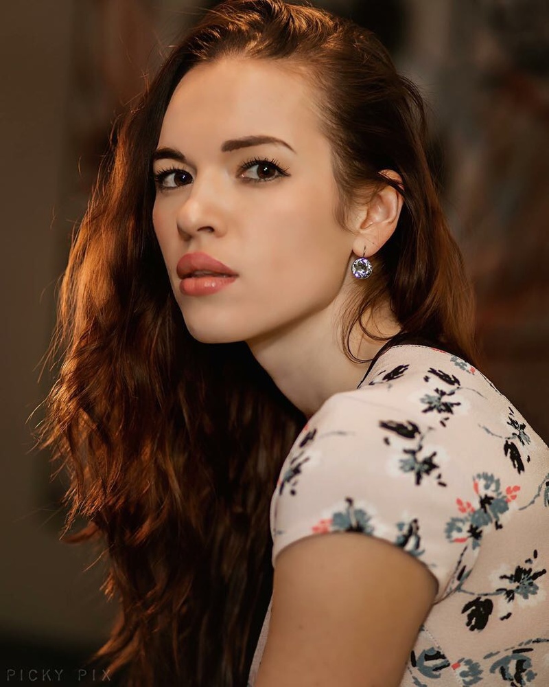 Female model photo shoot of Anastasia Z