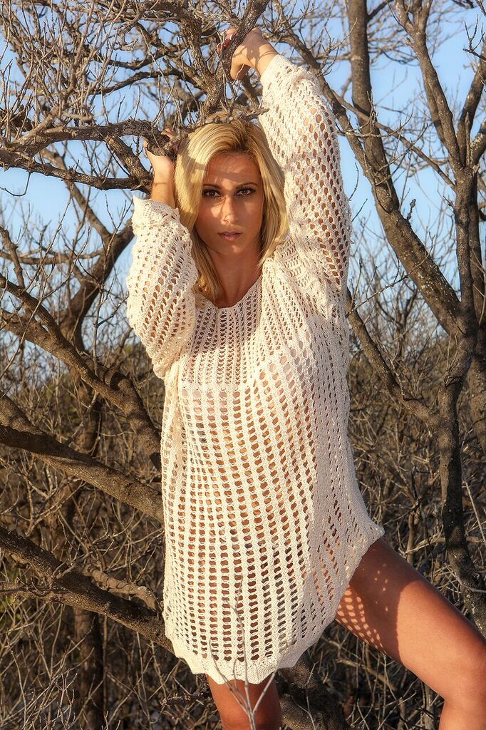 Female model photo shoot of Tamara Mariee in Honeymoon Island, Florida
