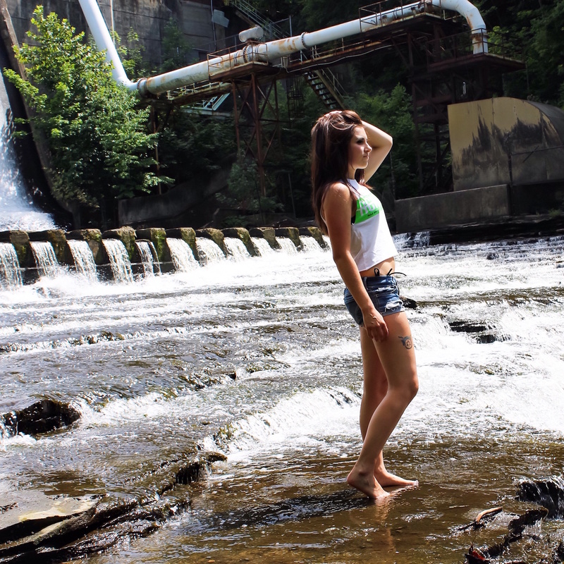 Female model photo shoot of SutefaniiRoozu in Gorge Metro Park in Akron, Ohio