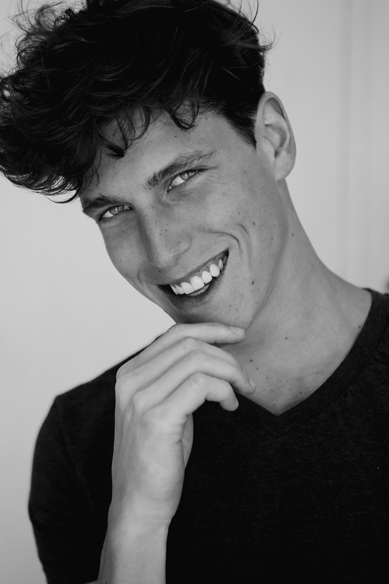 Male model photo shoot of TomHarfield