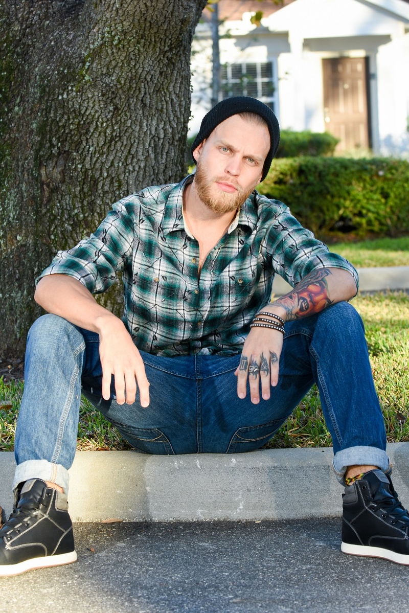 Male model photo shoot of Julian Israel in Orlando, Florida