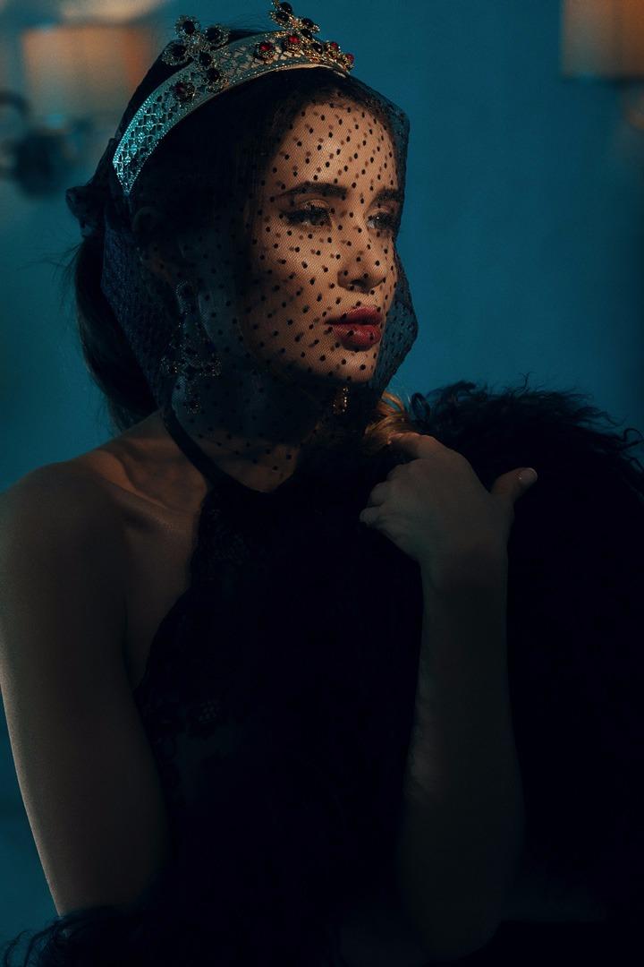 Female model photo shoot of Kristina Mezhynskaya