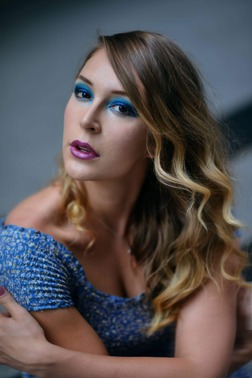 Female model photo shoot of NatalieSauer