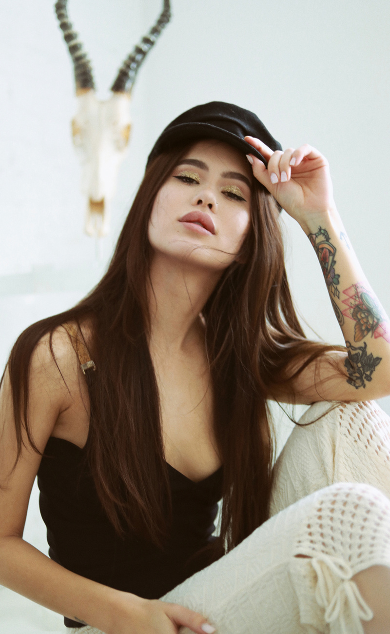 Female model photo shoot of Julia_Macerola