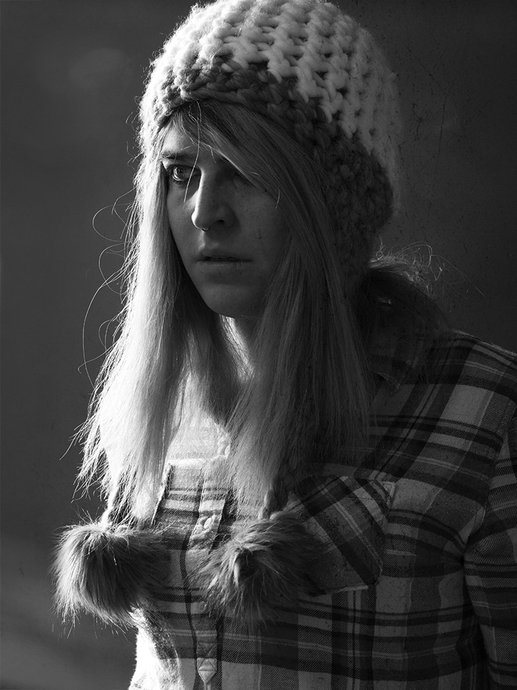 Female model photo shoot of Alice Ferox