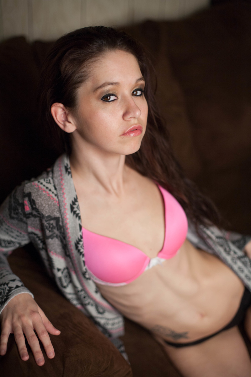 Female model photo shoot of Ashley_26374