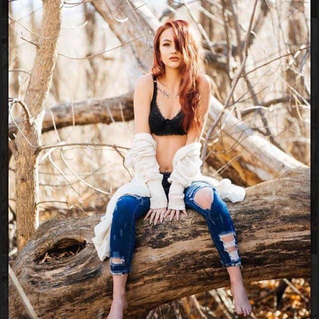 Female model photo shoot of StormySkyess