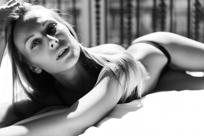 Female model photo shoot of Alina Ust by JayParis in Paris