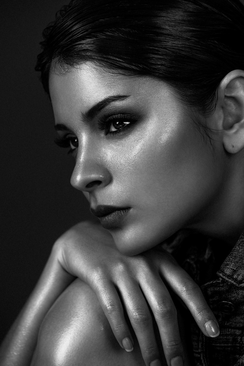 Female model photo shoot of Lupe Jelena in CDMX - Mexico