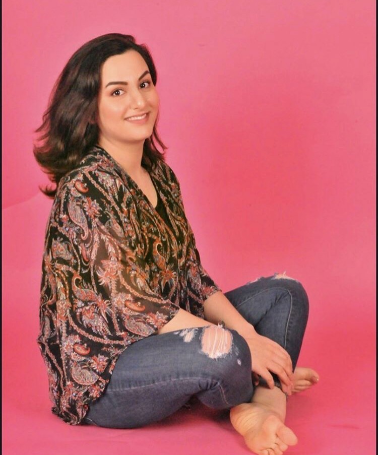 Female model photo shoot of Nicolekhosravi