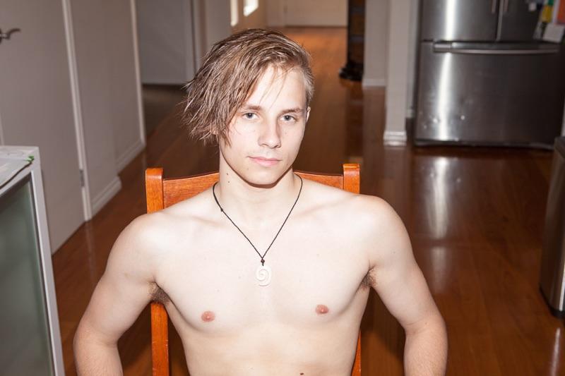 Male model photo shoot of brodiieharrison