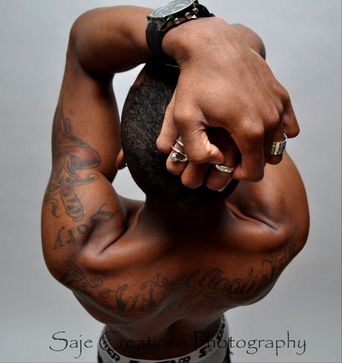 Male model photo shoot of Avery D Wright