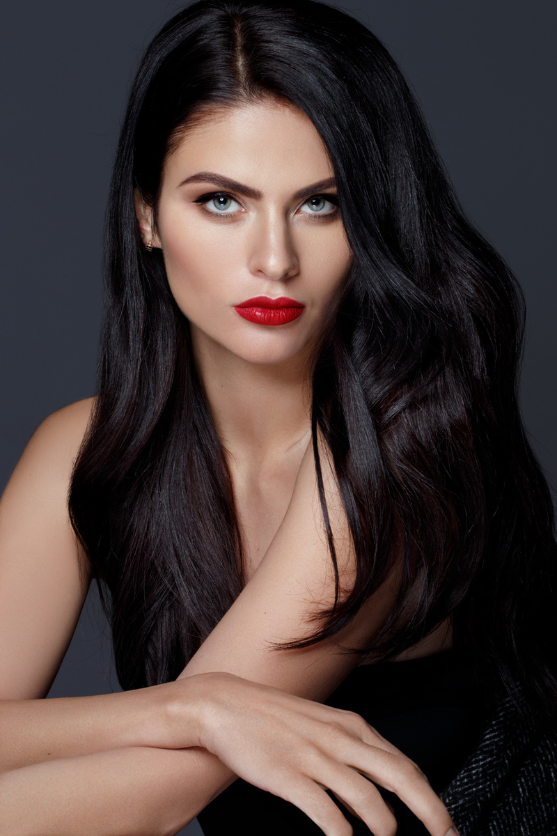 Female model photo shoot of Diana Kubasova