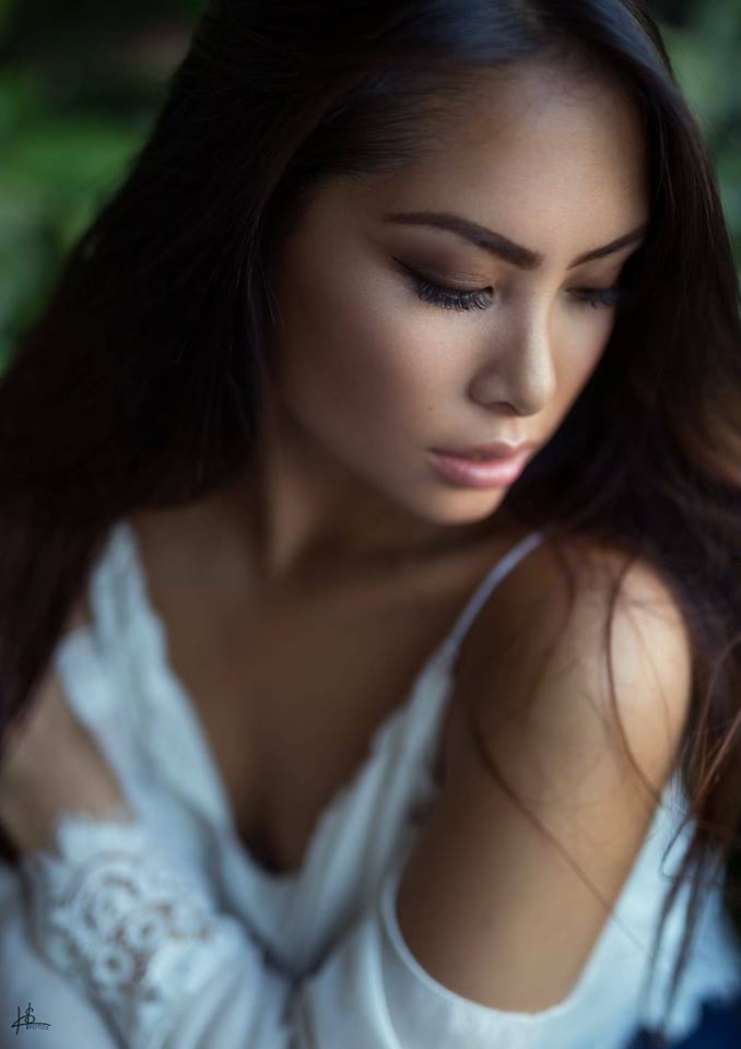 Female model photo shoot of DiCAPRiA