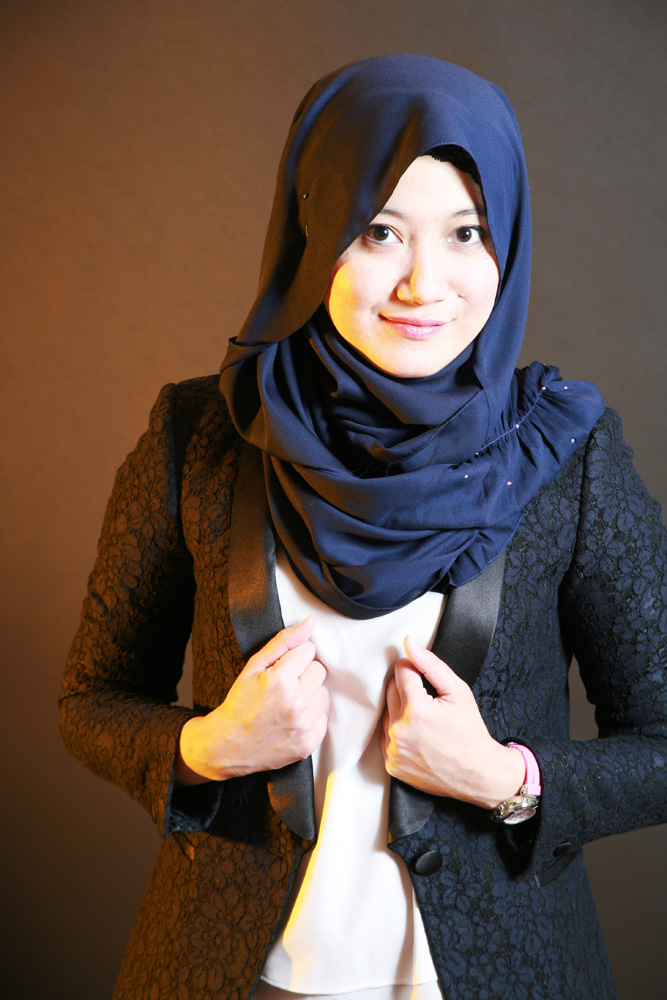 Female model photo shoot of Najihah Farhanah