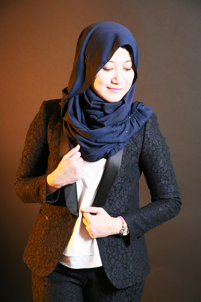Female model photo shoot of Najihah Farhanah