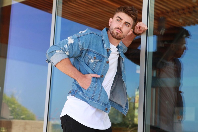 Male model photo shoot of Alexander Bukalo