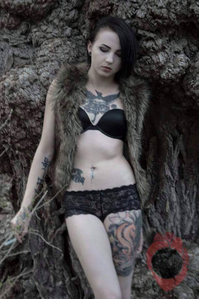 Female model photo shoot of TayToxicity