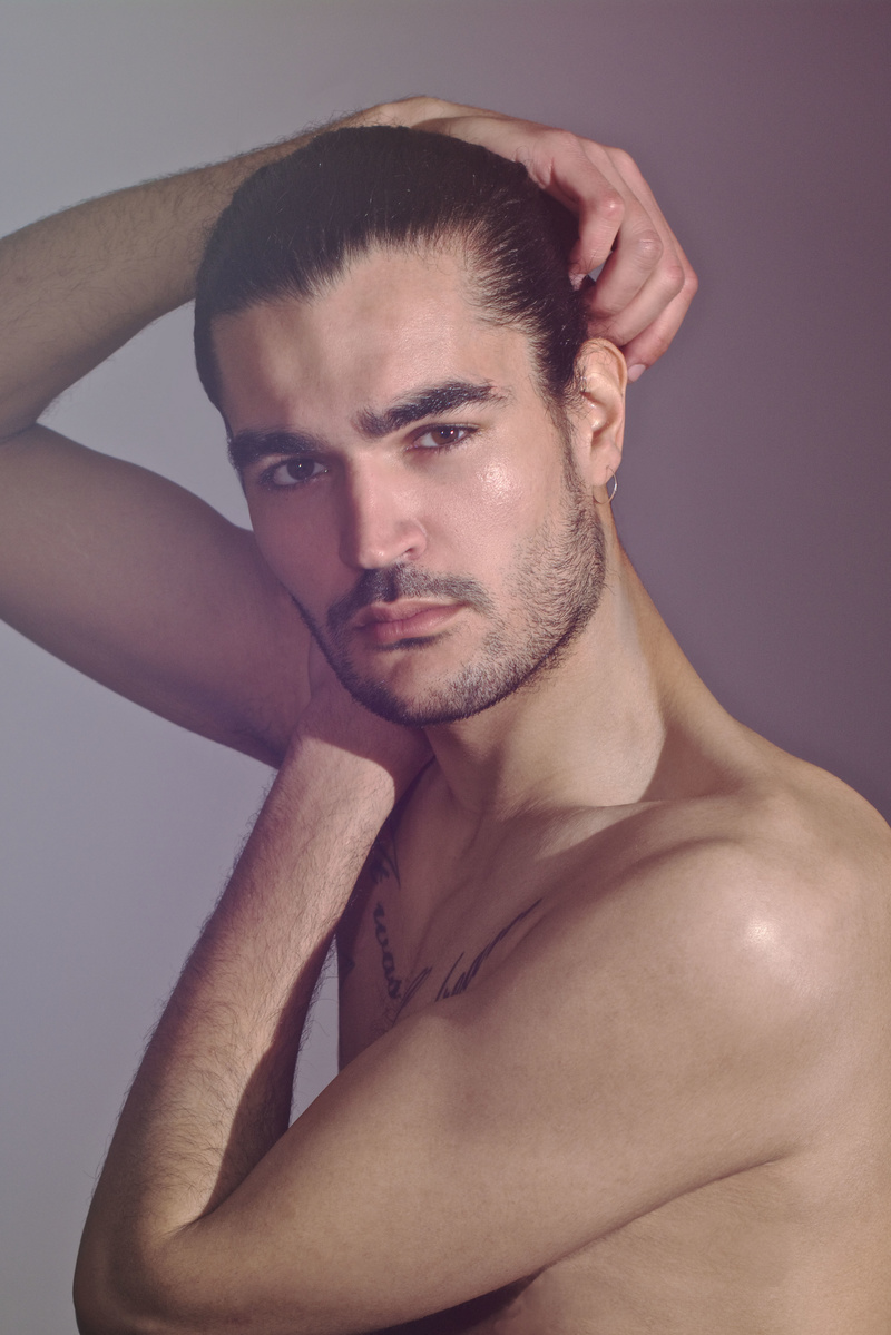 Male model photo shoot of Thomas Grougi
