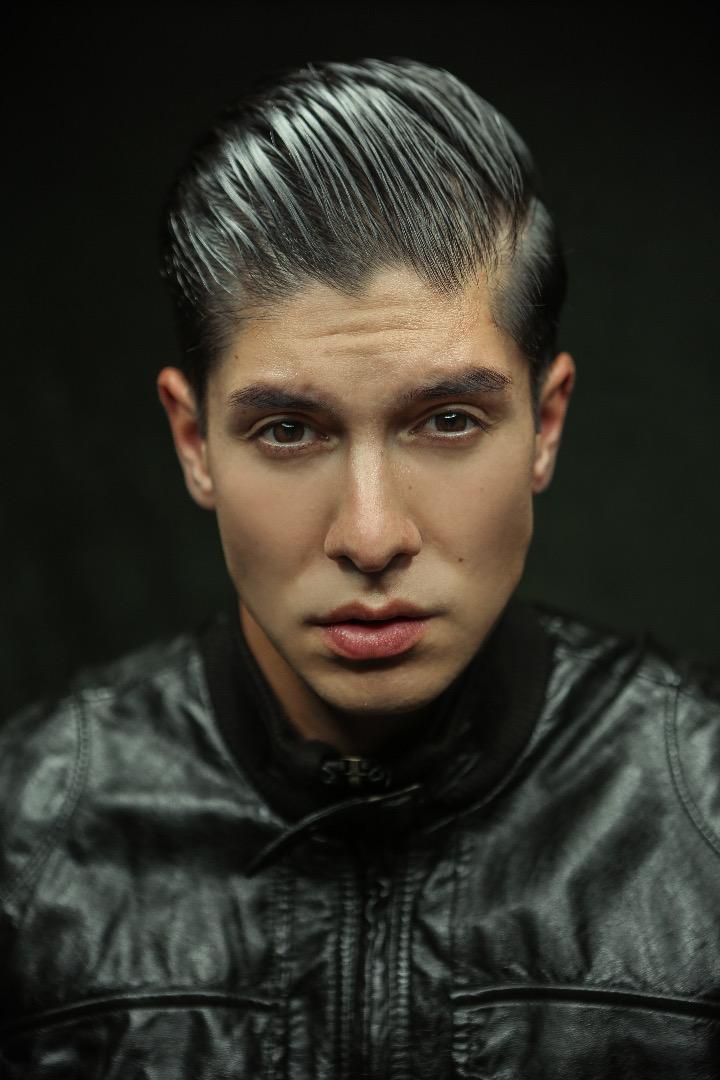 Male model photo shoot of Oscar Rene