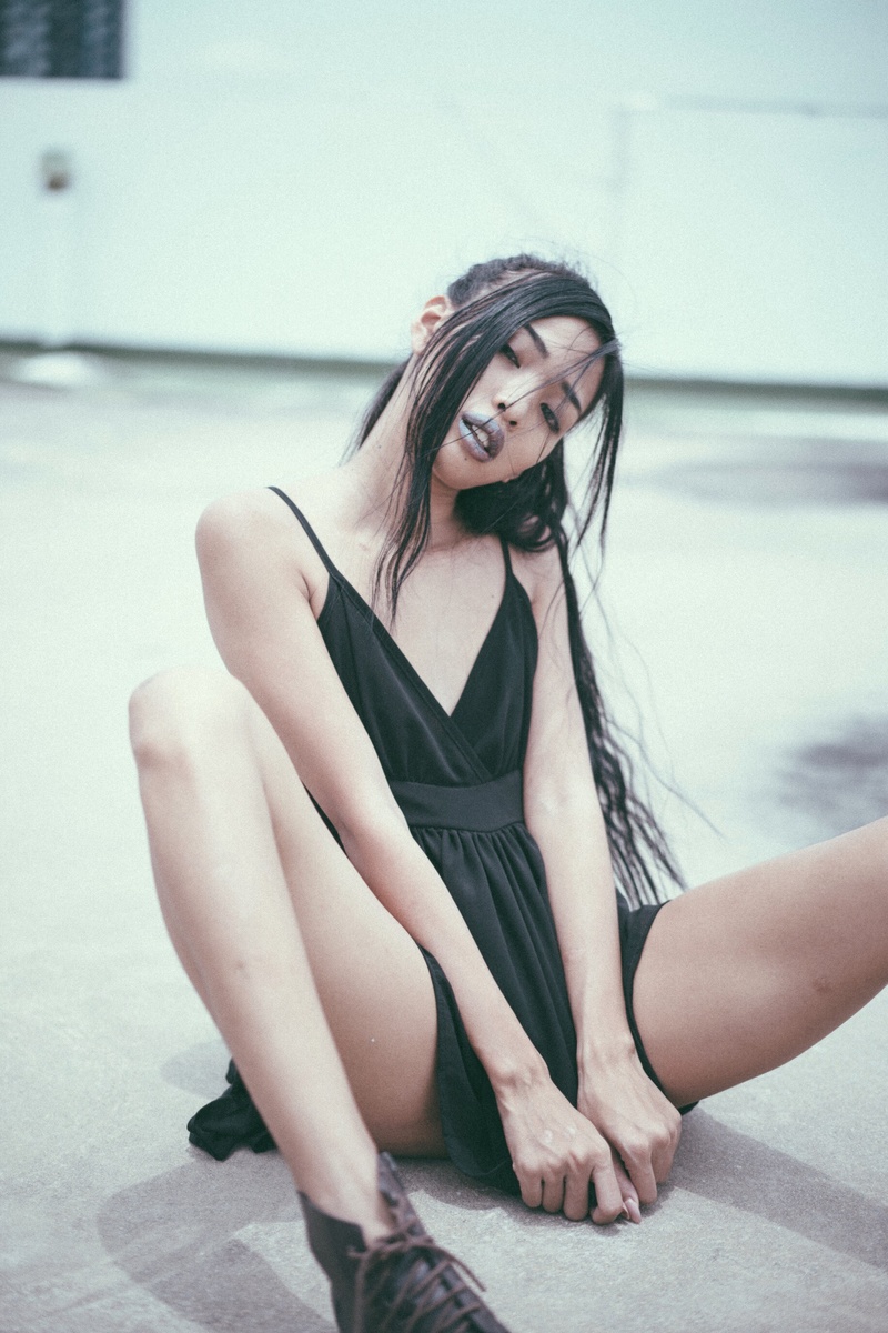 Female model photo shoot of Apple Sawangrung
