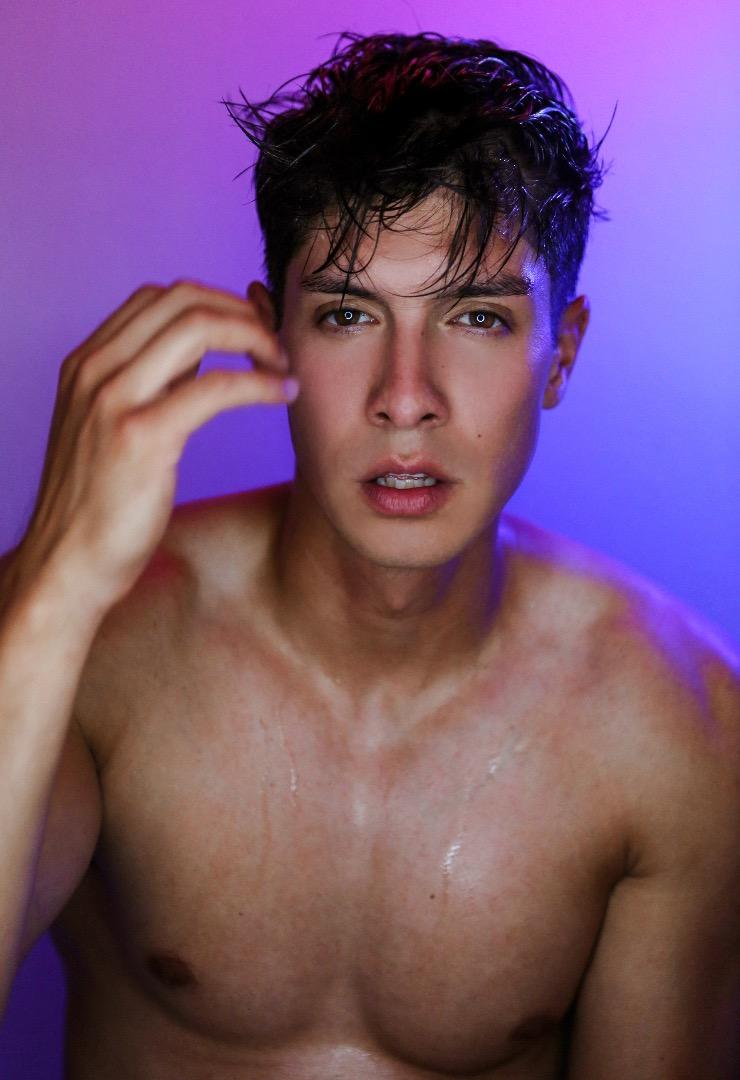 Male model photo shoot of Oscar Rene