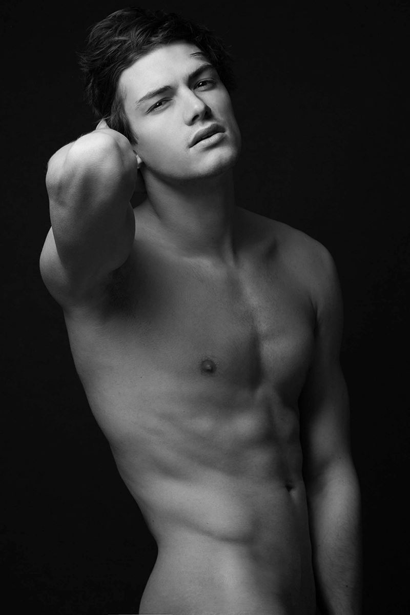 Male model photo shoot of aronltd