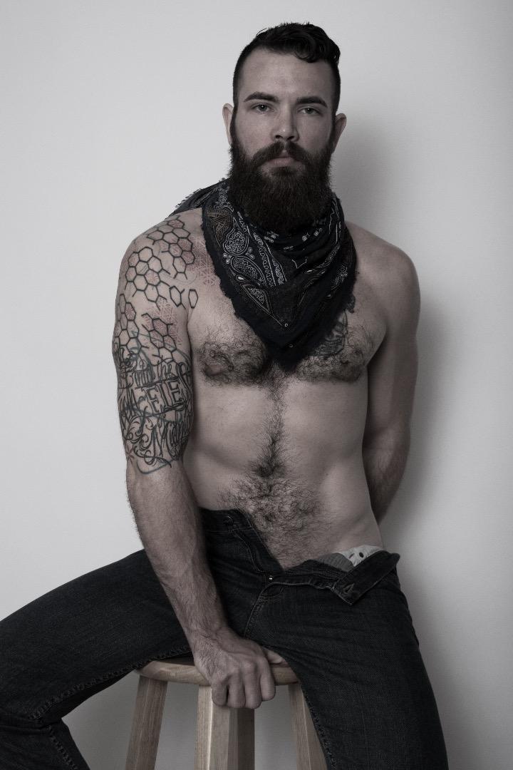 Male model photo shoot of Grokitall