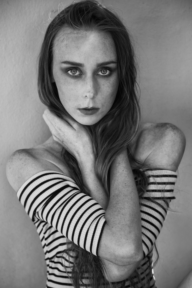 Female model photo shoot of DD5524 by Anastasia Sierra