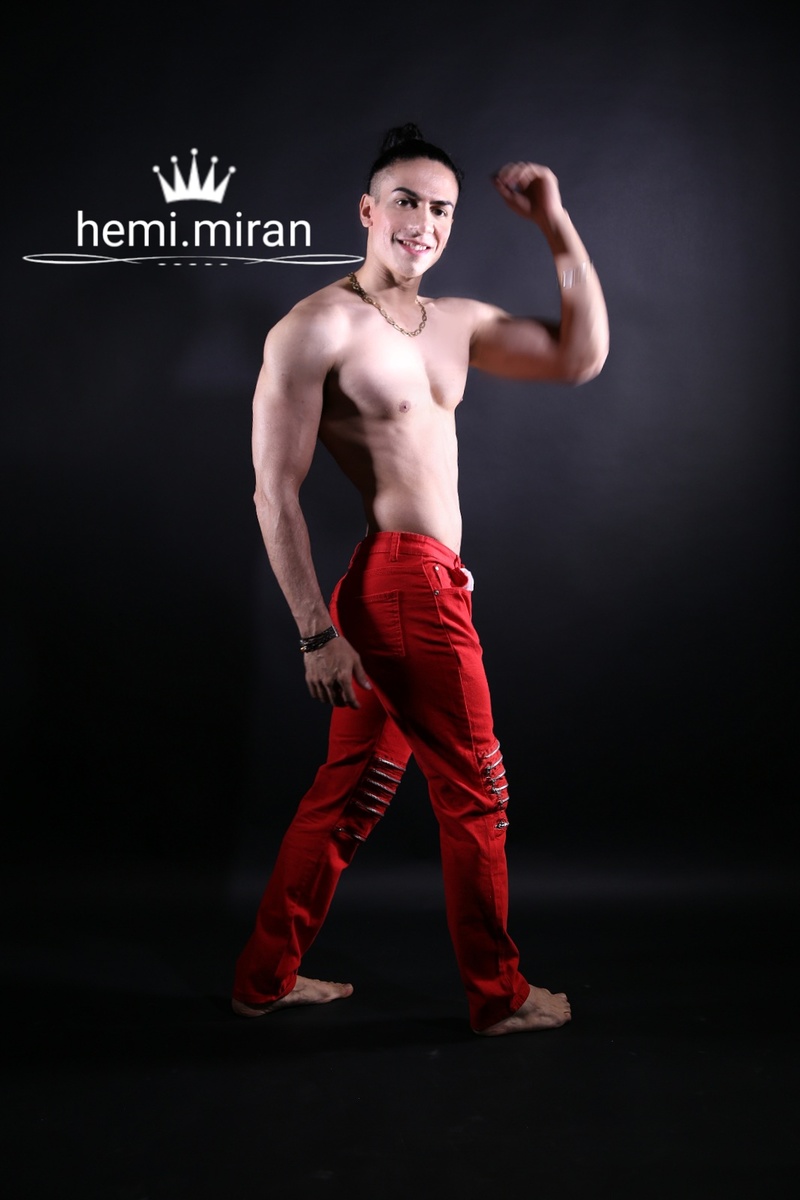 Male model photo shoot of Hemi20
