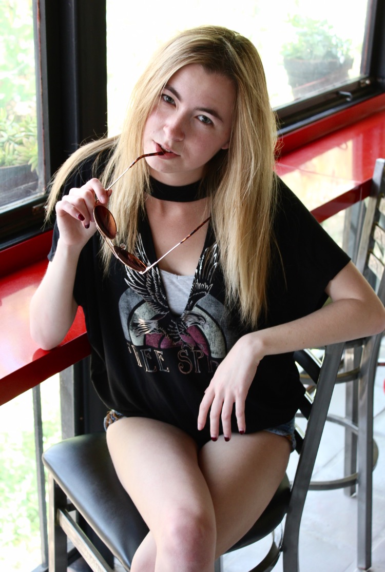 Female model photo shoot of Cassidy Hecking