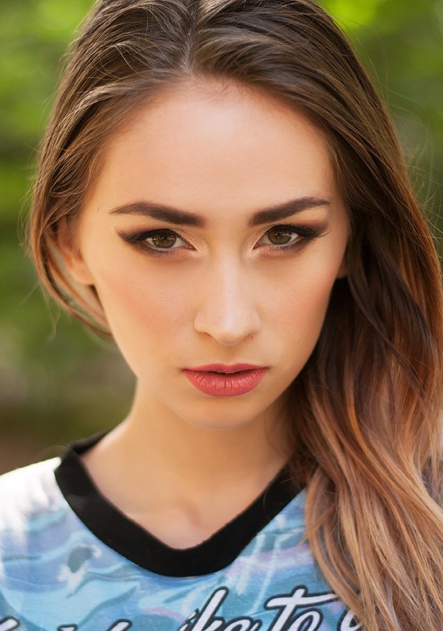 Female model photo shoot of Yana West