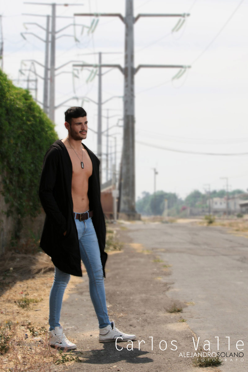 Male model photo shoot of Alejandro Solano in Av. Inglaterra, Guadalajara, México