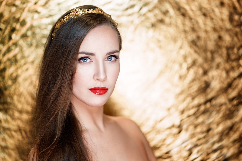 Female model photo shoot of Alinochka in Moscow