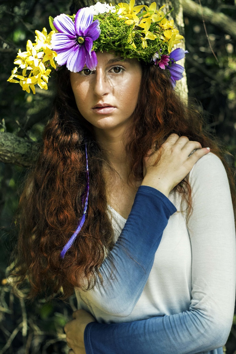 Female model photo shoot of Kristina Tokar 