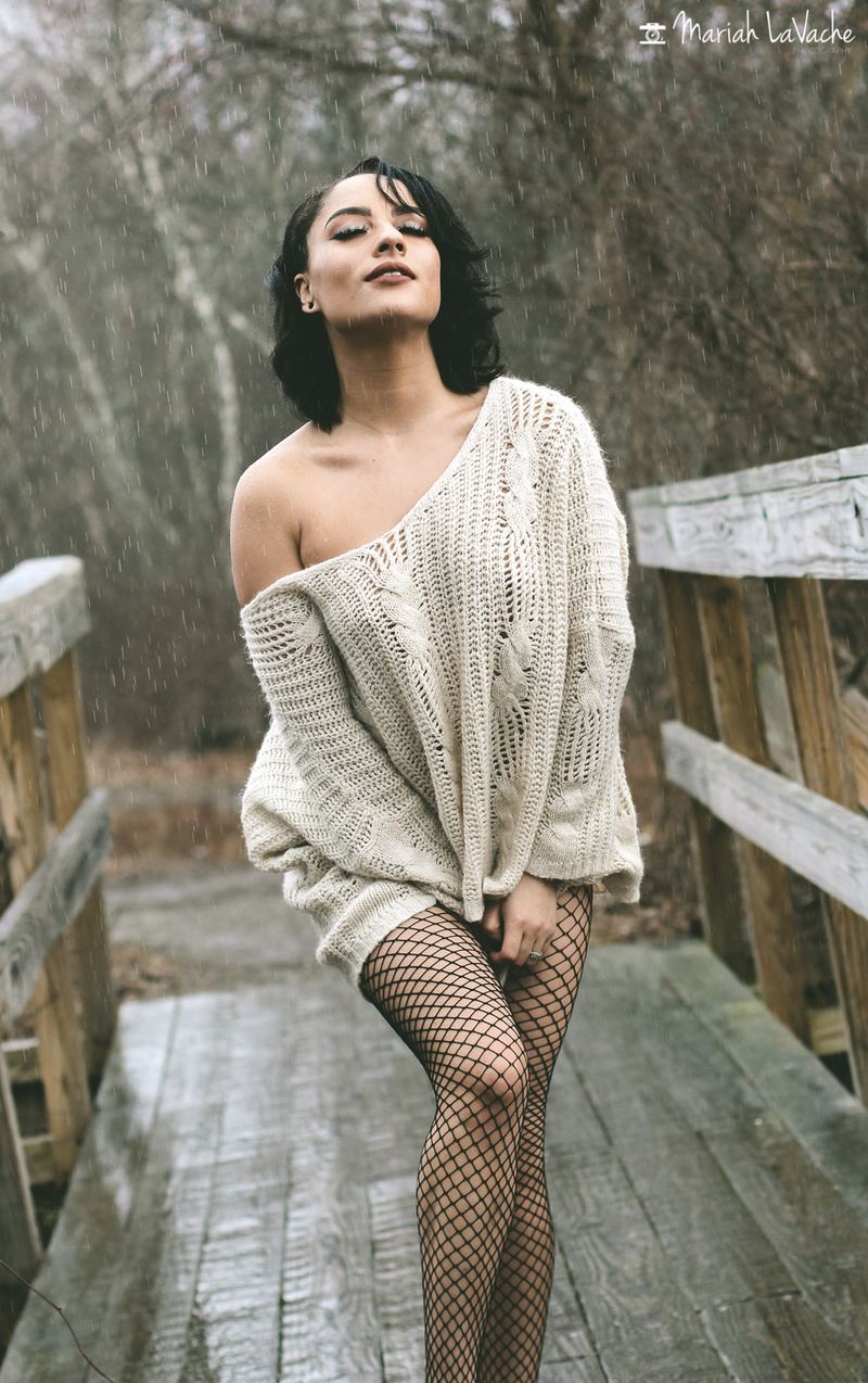 Female model photo shoot of Kassiy Diaz