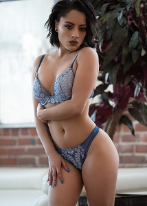 Female model photo shoot of Kassiy Diaz