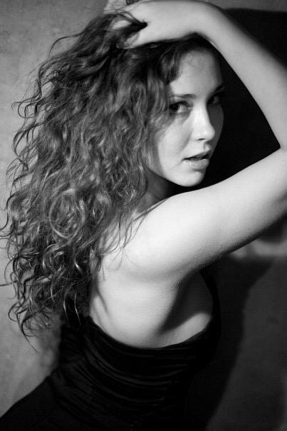 Female model photo shoot of Alinochka