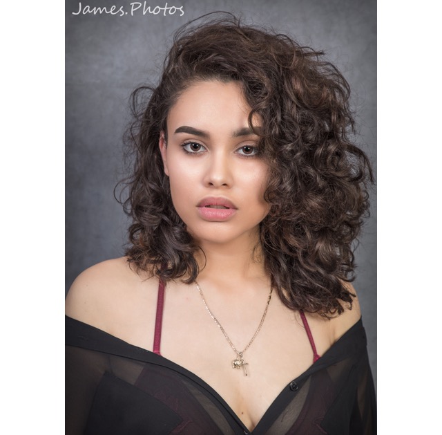 Female model photo shoot of Jailene Rosales