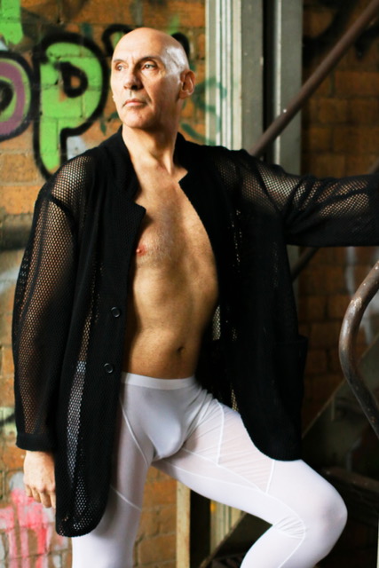 Male model photo shoot of Artmodel Richard