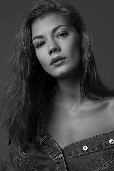 Female model photo shoot of Nina Nik.