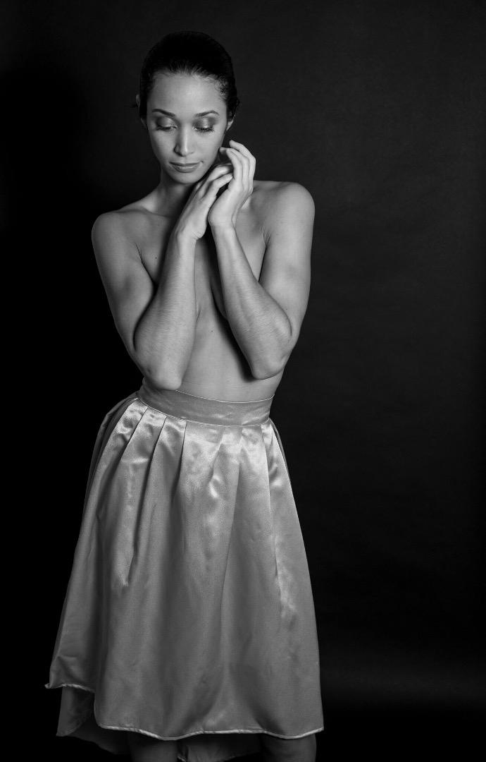 Female model photo shoot of Noel Valentin