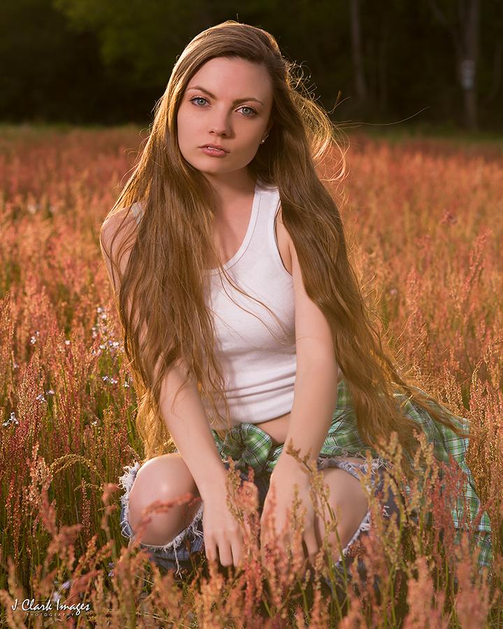 Female model photo shoot of princess01 in My Farm