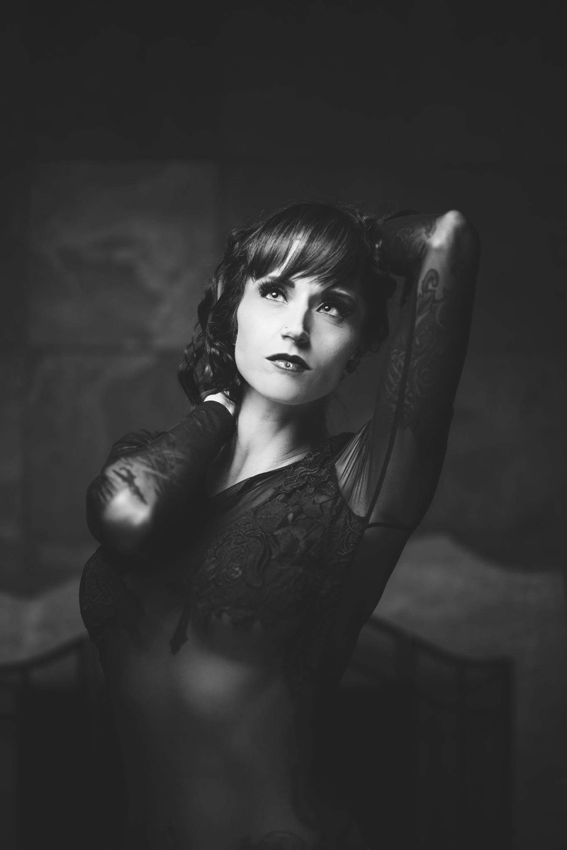 Female model photo shoot of Raven_Lass