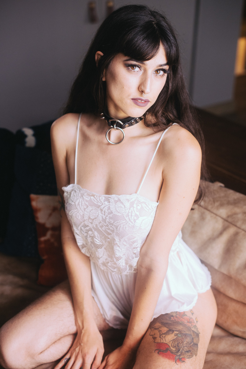 Female model photo shoot of Bella Mea