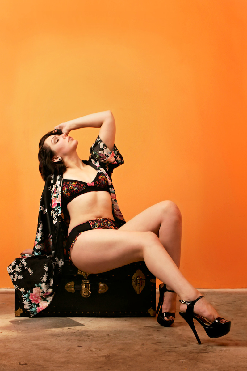 Female model photo shoot of GLIMMER