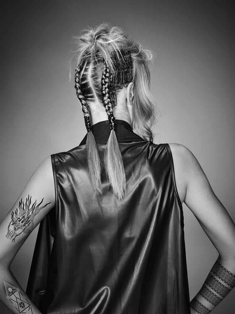 Female model photo shoot of Hair By Damaris